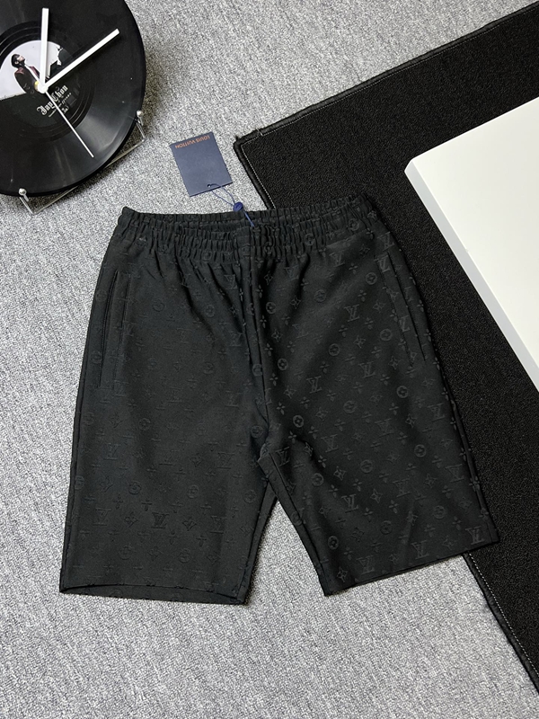 ブランドハーフパンツ背面デザイン